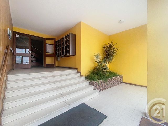 Appartement F3 à louer - 3 pièces - 60.79 m2 - MONTBELIARD - 25 - FRANCHE-COMTE - Century 21 Agence De La Gare