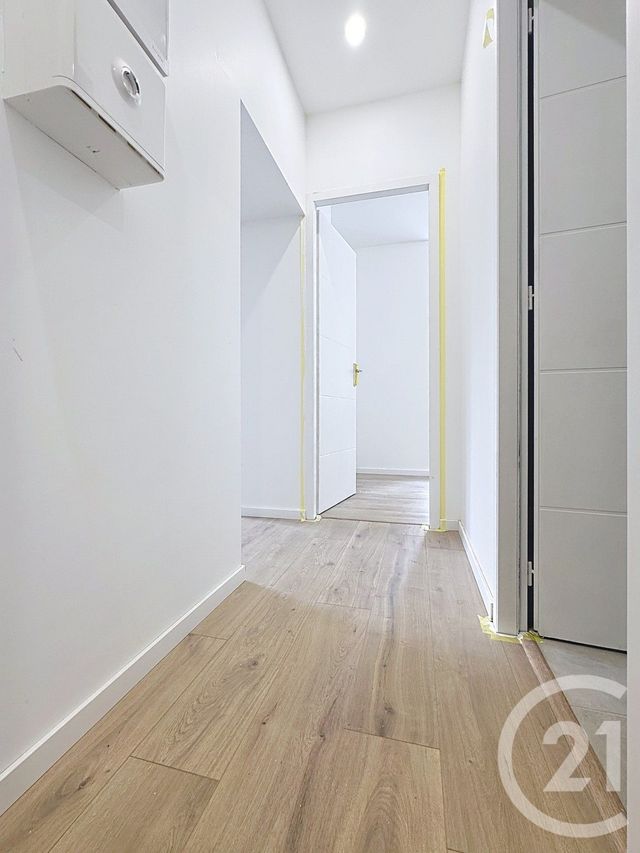 Appartement T2 à louer - 2 pièces - 35.0 m2 - MONTBELIARD - 25 - FRANCHE-COMTE - Century 21 Agence De La Gare