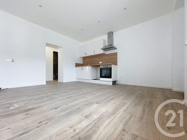 Appartement T2 à louer - 2 pièces - 35.0 m2 - MONTBELIARD - 25 - FRANCHE-COMTE - Century 21 Agence De La Gare