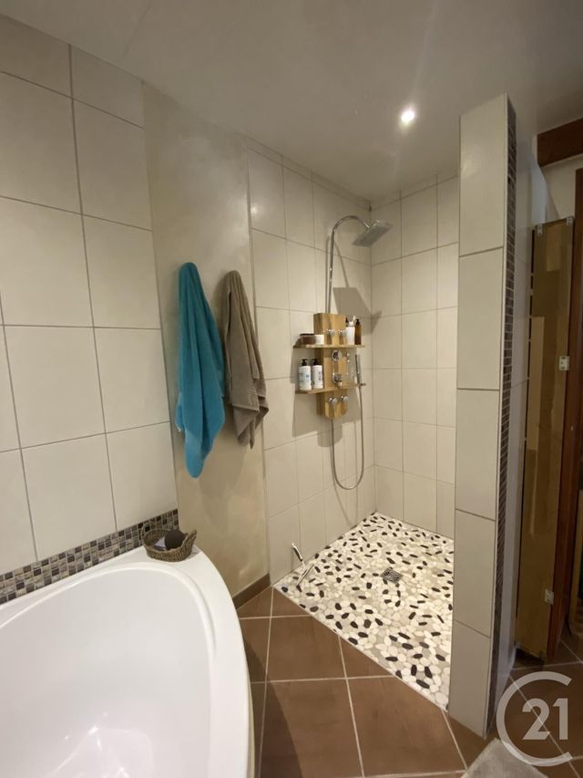 maison à louer - 6 pièces - 100.0 m2 - MONTBELIARD - 25 - FRANCHE-COMTE - Century 21 Agence De La Gare