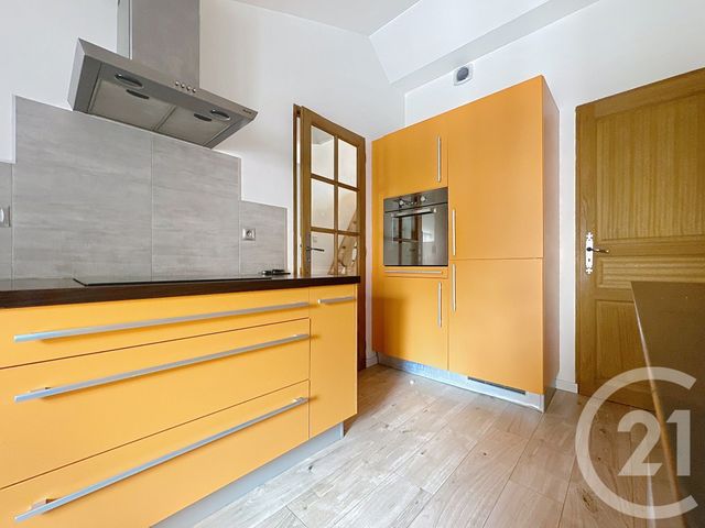 Appartement F3 bis à louer - 3 pièces - 65.0 m2 - MONTBELIARD - 25 - FRANCHE-COMTE - Century 21 Agence De La Gare