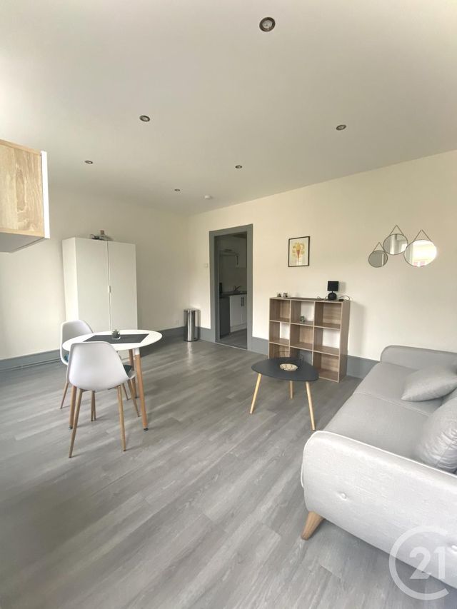 Appartement F1 à louer - 1 pièce - 25.0 m2 - STE SUZANNE - 25 - FRANCHE-COMTE - Century 21 Agence De La Gare