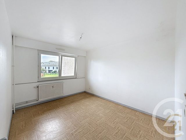 Afficher la photo en grand Appartement F2 à vendre - 3 pièces - 71.56 m2 - L ISLE SUR LE DOUBS - 25 - FRANCHE-COMTE - Century 21 Agence De La Gare