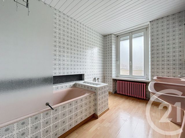 Appartement F3 à louer - 3 pièces - 70.0 m2 - AUDINCOURT - 25 - FRANCHE-COMTE - Century 21 Agence De La Gare