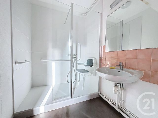 Appartement F1 à louer - 1 pièce - 30.0 m2 - COLOMBIER FONTAINE - 25 - FRANCHE-COMTE - Century 21 Agence De La Gare