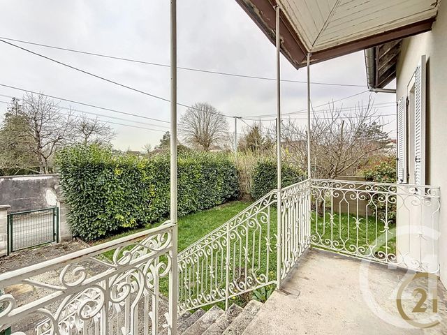 maison à louer - 6 pièces - 125.51 m2 - VALENTIGNEY - 25 - FRANCHE-COMTE - Century 21 Agence De La Gare