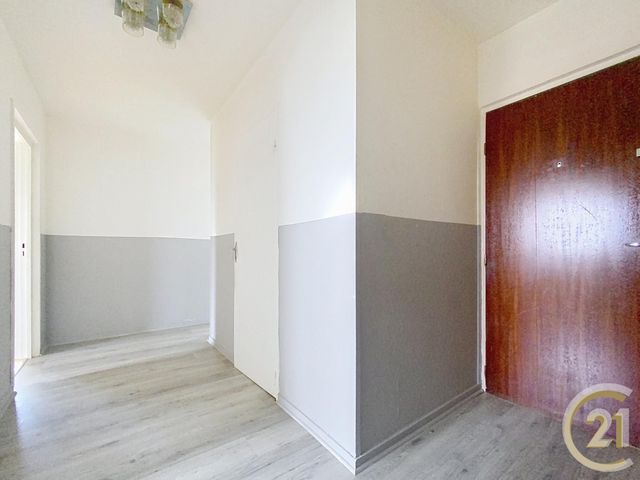 Appartement F3 à vendre - 3 pièces - 64.69 m2 - MONTBELIARD - 25 - FRANCHE-COMTE - Century 21 Agence De La Gare