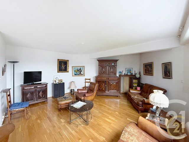 Appartement F6 à vendre - 6 pièces - 112.65 m2 - MONTBELIARD - 25 - FRANCHE-COMTE - Century 21 Agence De La Gare