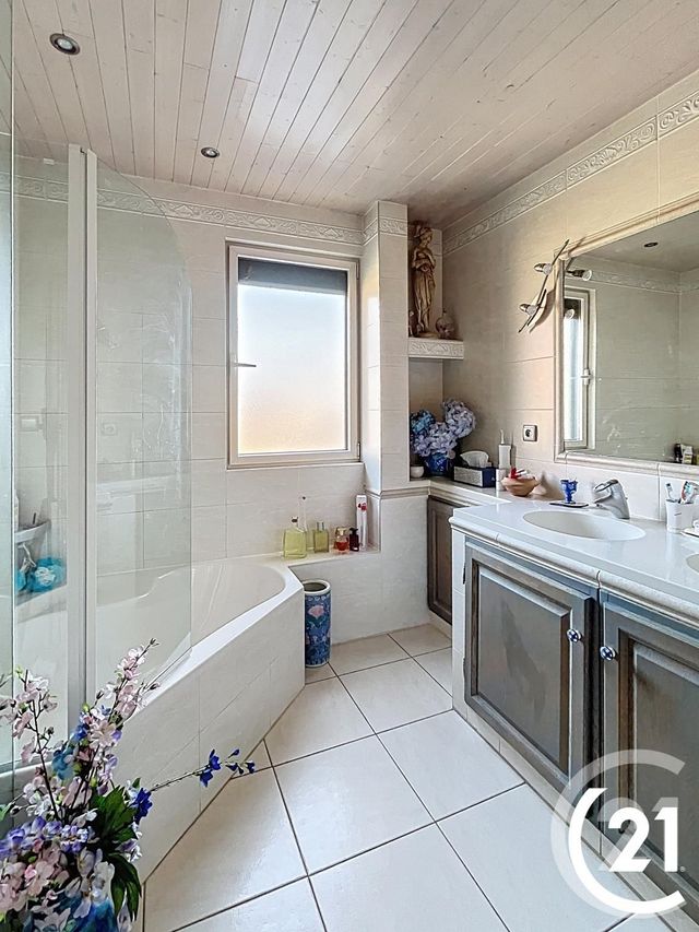 maison à vendre - 6 pièces - 136.0 m2 - RAYNANS - 25 - FRANCHE-COMTE - Century 21 Agence De La Gare