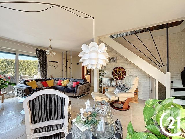 maison à vendre - 6 pièces - 136.0 m2 - RAYNANS - 25 - FRANCHE-COMTE - Century 21 Agence De La Gare