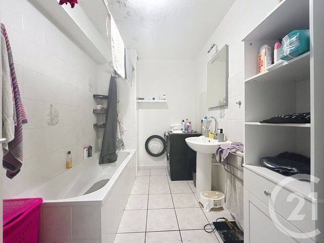 Appartement F4 à louer - 5 pièces - 110.0 m2 - MONTENOIS - 25 - FRANCHE-COMTE - Century 21 Agence De La Gare