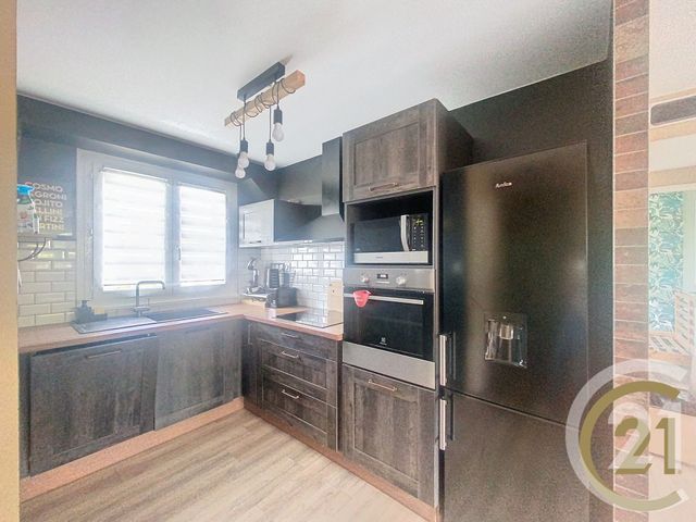 Appartement F3 à vendre - 3 pièces - 54.2 m2 - VIEUX CHARMONT - 25 - FRANCHE-COMTE - Century 21 Agence De La Gare