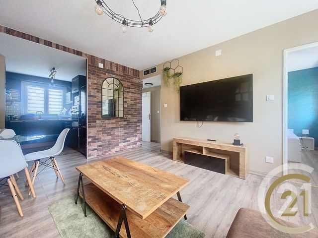 Appartement F3 à vendre - 3 pièces - 54.2 m2 - VIEUX CHARMONT - 25 - FRANCHE-COMTE - Century 21 Agence De La Gare