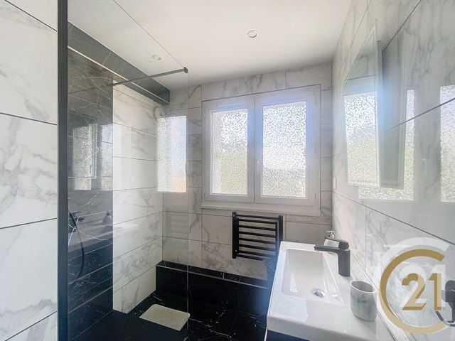 Appartement F3 à vendre - 3 pièces - 54.2 m2 - VIEUX CHARMONT - 25 - FRANCHE-COMTE - Century 21 Agence De La Gare