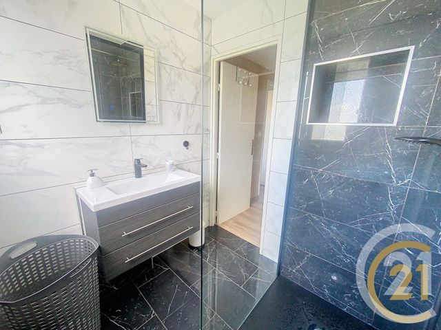 Appartement F3 à vendre - 3 pièces - 54.2 m2 - VIEUX CHARMONT - 25 - FRANCHE-COMTE - Century 21 Agence De La Gare