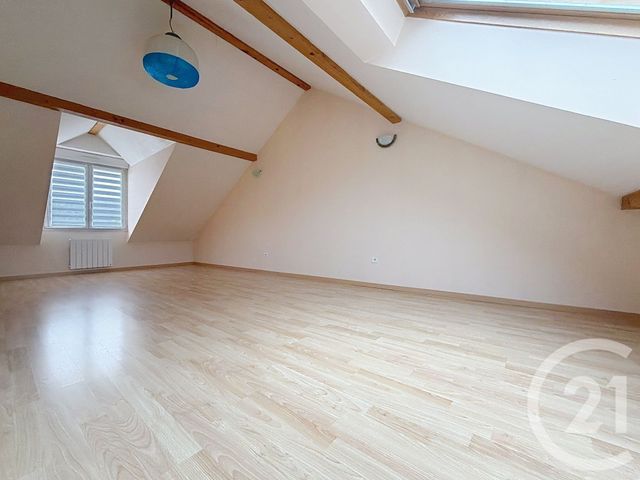 maison à louer - 6 pièces - 120.0 m2 - TREMOINS - 70 - FRANCHE-COMTE - Century 21 Agence De La Gare