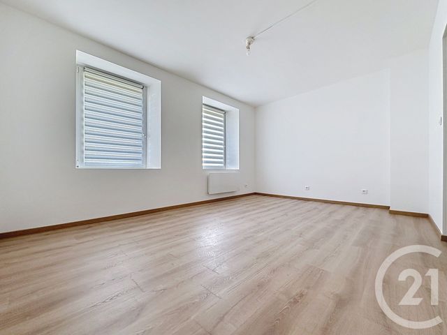 Appartement F2 à louer - 2 pièces - 50.0 m2 - BEAUCOURT - 90 - FRANCHE-COMTE - Century 21 Agence De La Gare