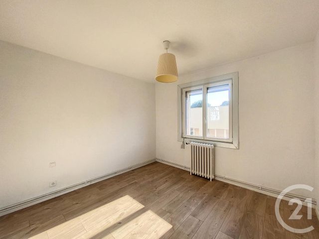 Appartement F3 à louer - 3 pièces - 65.0 m2 - AUDINCOURT - 25 - FRANCHE-COMTE - Century 21 Agence De La Gare
