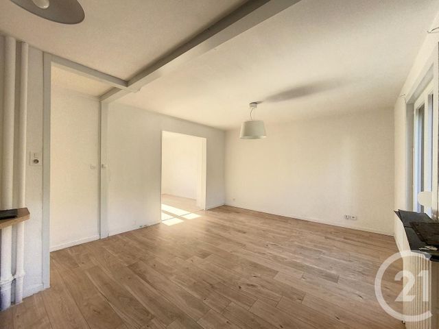 Appartement F3 à louer - 3 pièces - 65.0 m2 - AUDINCOURT - 25 - FRANCHE-COMTE - Century 21 Agence De La Gare