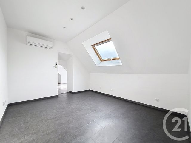 Appartement F3 à louer - 3 pièces - 68.77 m2 - DAMPIERRE LES BOIS - 25 - FRANCHE-COMTE - Century 21 Agence De La Gare