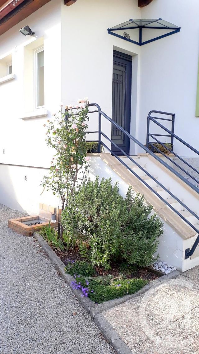 maison à louer - 4 pièces - 92.0 m2 - AUDINCOURT - 25 - FRANCHE-COMTE - Century 21 Agence De La Gare