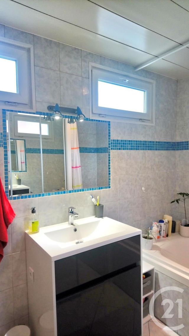 maison à louer - 4 pièces - 92.0 m2 - AUDINCOURT - 25 - FRANCHE-COMTE - Century 21 Agence De La Gare