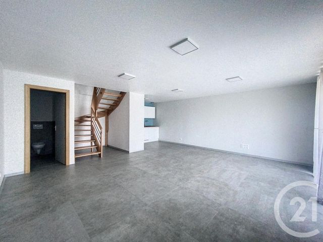 Appartement F3 à vendre - 3 pièces - 68.0 m2 - ETUPES - 25 - FRANCHE-COMTE - Century 21 Agence De La Gare