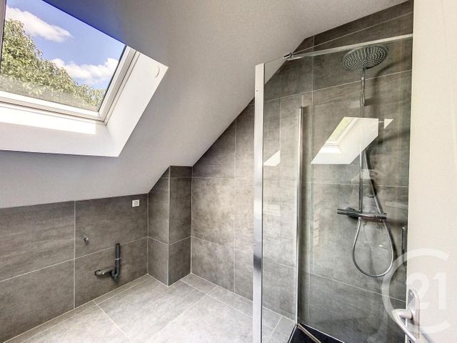 Appartement F3 à vendre - 3 pièces - 68.0 m2 - ETUPES - 25 - FRANCHE-COMTE - Century 21 Agence De La Gare