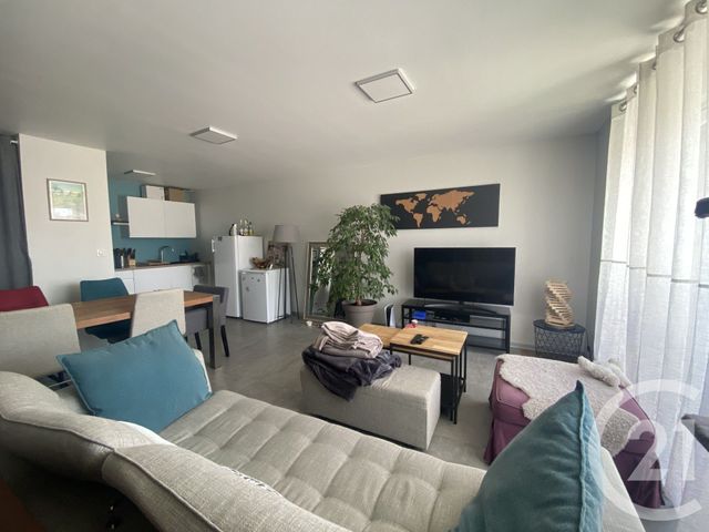 Appartement F3 à vendre - 3 pièces - 68.0 m2 - ETUPES - 25 - FRANCHE-COMTE - Century 21 Agence De La Gare