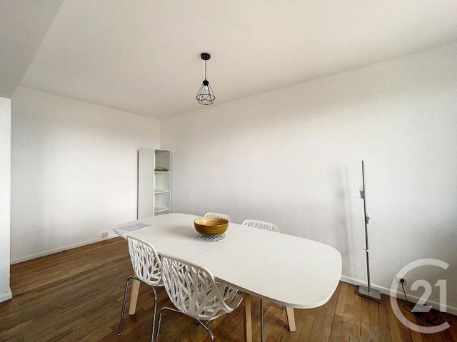 Appartement F4 à louer - 4 pièces - 88.0 m2 - SOCHAUX - 25 - FRANCHE-COMTE - Century 21 Agence De La Gare