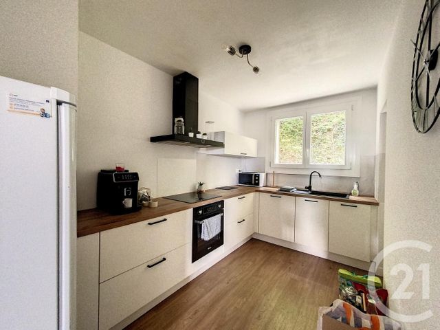 Appartement F4 à louer - 4 pièces - 88.0 m2 - SOCHAUX - 25 - FRANCHE-COMTE - Century 21 Agence De La Gare