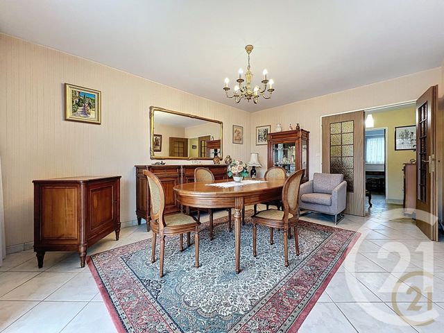 Appartement F4 à vendre - 4 pièces - 75.19 m2 - SOCHAUX - 25 - FRANCHE-COMTE - Century 21 Agence De La Gare