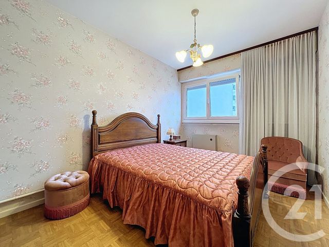 Appartement F4 à vendre - 4 pièces - 75.19 m2 - SOCHAUX - 25 - FRANCHE-COMTE - Century 21 Agence De La Gare