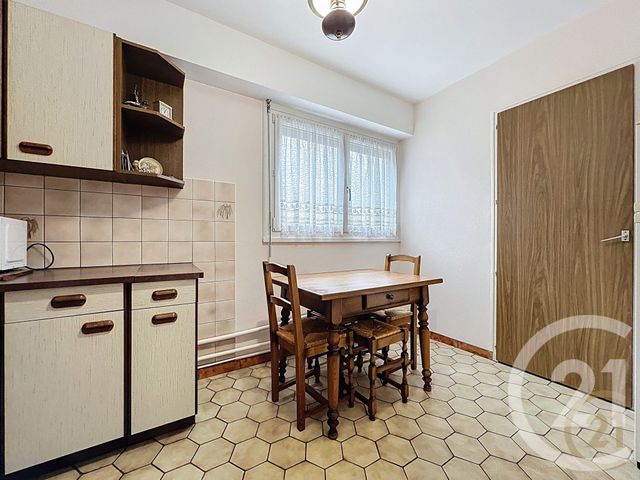 Appartement F4 à vendre - 4 pièces - 75.19 m2 - SOCHAUX - 25 - FRANCHE-COMTE - Century 21 Agence De La Gare