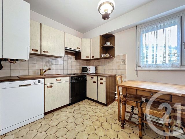 Appartement F4 à vendre - 4 pièces - 75.19 m2 - SOCHAUX - 25 - FRANCHE-COMTE - Century 21 Agence De La Gare