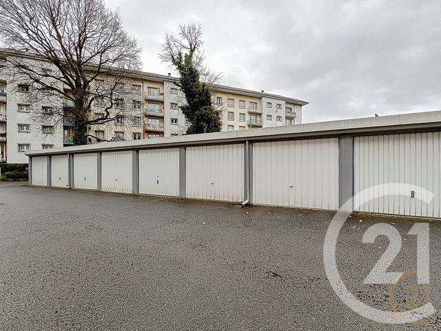 Appartement F4 à vendre - 4 pièces - 75.19 m2 - SOCHAUX - 25 - FRANCHE-COMTE - Century 21 Agence De La Gare