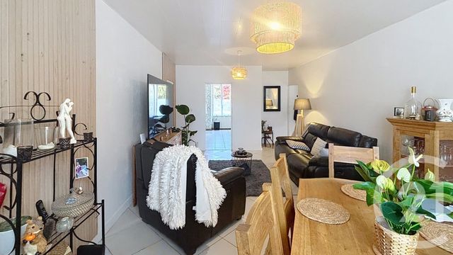 Appartement F5 à vendre - 4 pièces - 126.0 m2 - VALENTIGNEY - 25 - FRANCHE-COMTE - Century 21 Agence De La Gare