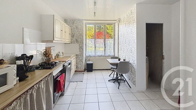 Appartement F5 à vendre - 4 pièces - 126.0 m2 - VALENTIGNEY - 25 - FRANCHE-COMTE - Century 21 Agence De La Gare