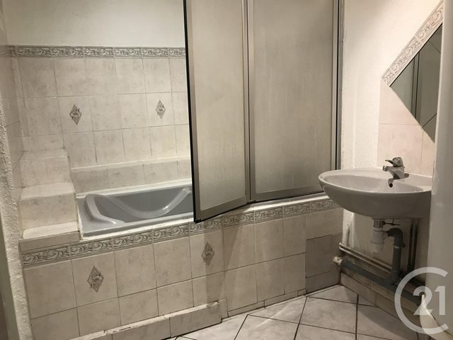 Appartement F4 à vendre - 4 pièces - 64.5 m2 - MONTBELIARD - 25 - FRANCHE-COMTE - Century 21 Agence De La Gare