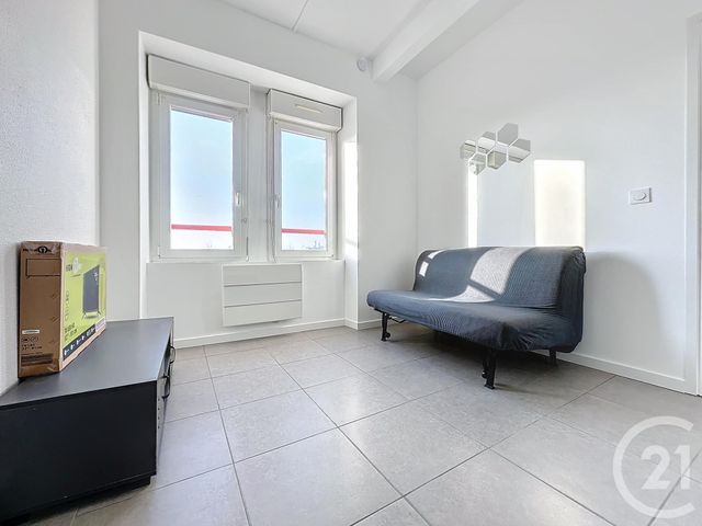Appartement F2 à vendre - 2 pièces - 30.0 m2 - SOCHAUX - 25 - FRANCHE-COMTE - Century 21 Agence De La Gare
