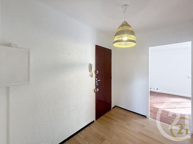 Appartement F3 à vendre - 3 pièces - 66.1 m2 - MONTBELIARD - 25 - FRANCHE-COMTE - Century 21 Agence De La Gare