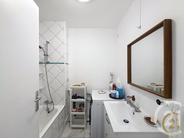 Appartement F3 à vendre - 3 pièces - 66.1 m2 - MONTBELIARD - 25 - FRANCHE-COMTE - Century 21 Agence De La Gare