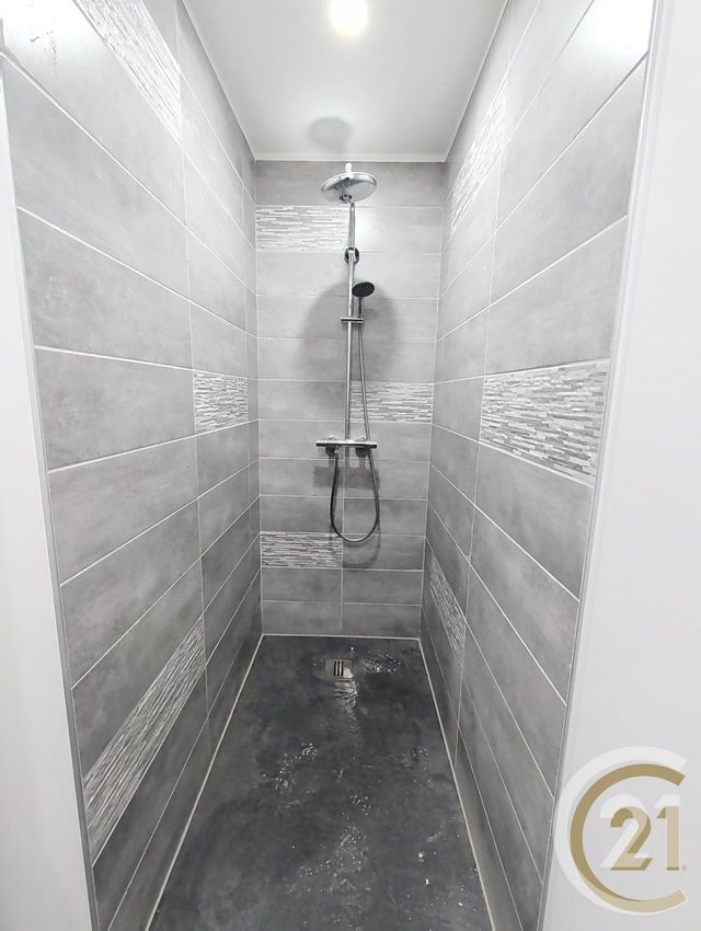 Appartement F1 bis à vendre - 2 pièces - 53.0 m2 - MONTBELIARD - 25 - FRANCHE-COMTE - Century 21 Agence De La Gare