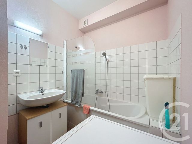 Appartement F3 à louer - 3 pièces - 74.0 m2 - MATHAY - 25 - FRANCHE-COMTE - Century 21 Agence De La Gare