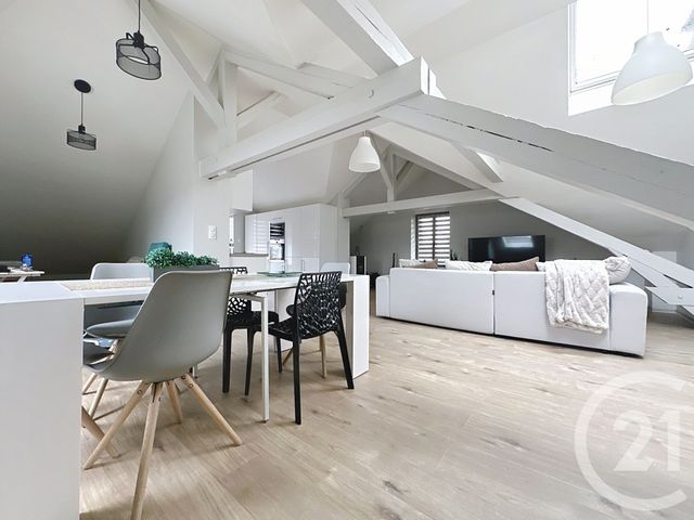 Appartement F4 à vendre - 4 pièces - 103.0 m2 - MONTBELIARD - 25 - FRANCHE-COMTE - Century 21 Agence De La Gare
