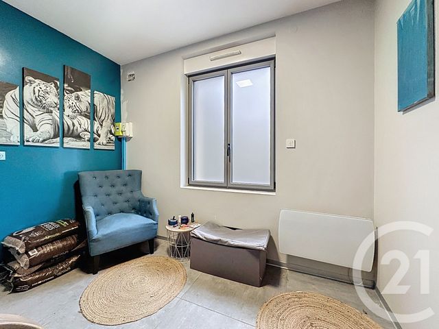 Appartement F4 à vendre - 4 pièces - 103.0 m2 - MONTBELIARD - 25 - FRANCHE-COMTE - Century 21 Agence De La Gare