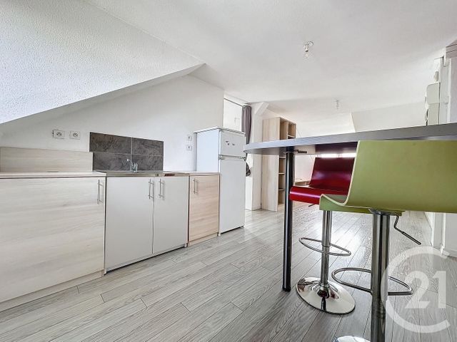 Appartement F2 à louer - 2 pièces - 35.0 m2 - MONTBELIARD - 25 - FRANCHE-COMTE - Century 21 Agence De La Gare