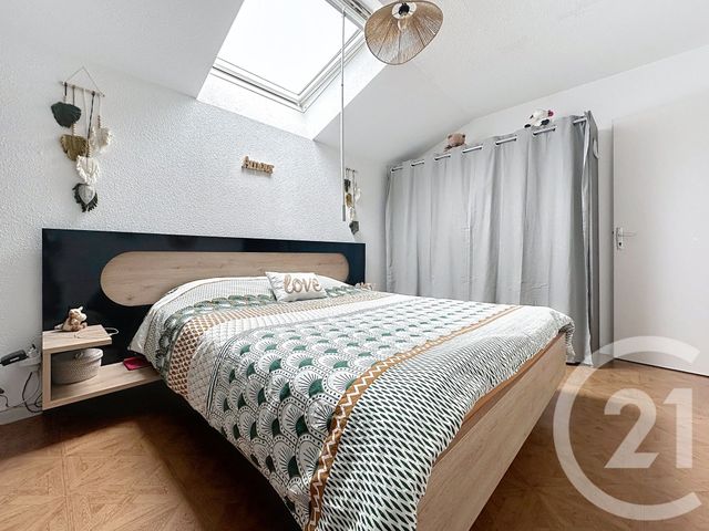 Appartement F4 à louer - 4 pièces - 90.0 m2 - MONTENOIS - 25 - FRANCHE-COMTE - Century 21 Agence De La Gare