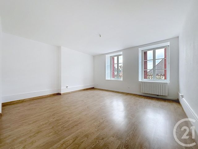 Afficher la photo en grand Appartement F2 à louer - 2 pièces - 57.0 m2 - MONTBELIARD - 25 - FRANCHE-COMTE - Century 21 Agence De La Gare