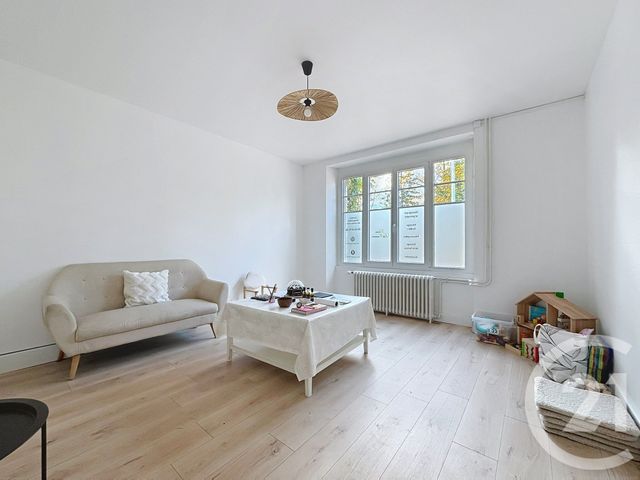 Afficher la photo en grand Appartement Local à louer - 3 pièces - 75.0 m2 - SELONCOURT - 25 - FRANCHE-COMTE - Century 21 Agence De La Gare